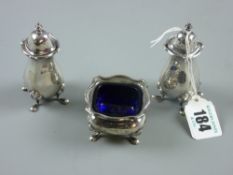 A three piece unboxed silver cruet set, 2.9 ozs, Birmingham 1928
