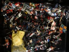 A large quantity of Del Prado military figures