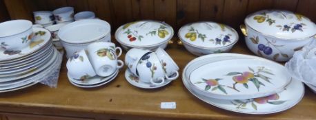 A Box of Miscellaneous Evesham and Wild Harvest Porcelain, including ten ramekins,  two soup plates,