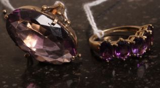 Two 9k gold amethyst dress rings. Weight