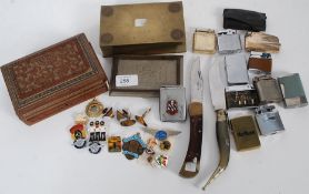 A good mixed lot; comprising of; penkniv