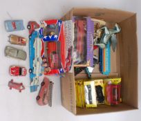 A collection of assorted vintage loose d