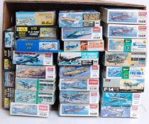 MODEL KITS: 26x model kits - Academy, Ha