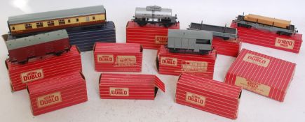 HORNBY; A collection of Hornby Dublo vin
