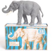 BRITAINS; An original 1976 Britains plas