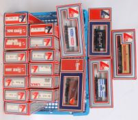 LIMA: A collection of 19x Lima Models ra