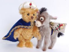 STEIFF: Circa 2001, Steiff Wise Man Blon