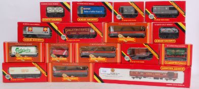 HORNBY: A collection of 15x Hornby railw