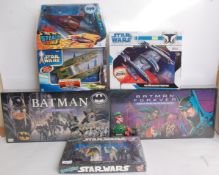 A mixed lot of toys / games to include t