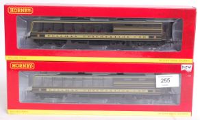 HORNBY:Two original Hornby 00 Gauge Pull
