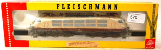 FLEISCHMANN: An original Fleischmann HO
