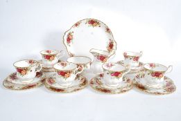 A Royal Albert Old Country Roses tea ser