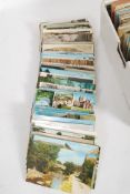 A collection of approx 500 mixed postcar