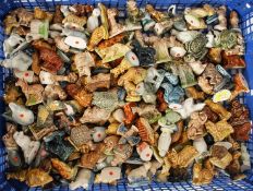 WADE: A large collection (150+) Wade Whi