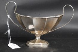 Two handled silver sugar bowl 5oz