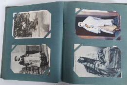 POSTCARDS; FOREIGN ETHNIC Postcard colle