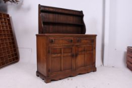 A good quality oak Jaycee dresser / side