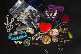 A selection of costume jewellery