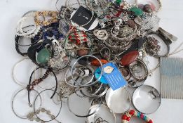 A collection of costume jewellery to inc