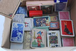 A quantity of assorted vintage playing c