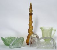 GLASS; A mixed lot of glass items to inc