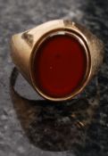 A 9ct gold hallmarked agate stone gentle