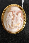 An 18ct gold ladies large cameo brooch.