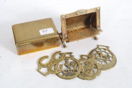 METALWARES; A collection of metalwares t