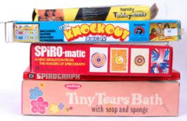 GAMES; A collection of 5x assorted vinta