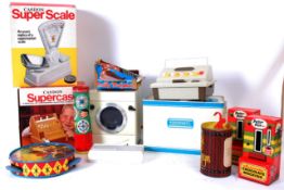 TINPLATE; A collection of assorted vinta