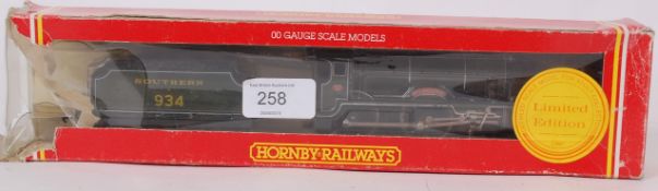 HORNBY; An original Hornby 00 Gauge rail