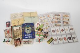 A large quantity of assorted vintage cig