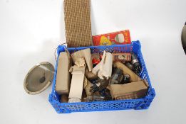 A collection of assorted vintage radio v