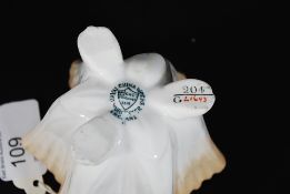 A 19th century Grainger & Co Royal China Works Worcester 3 footed scalloped bowl  bearing mark to