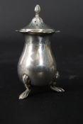 A silver hallmarked pepper pot by  S. Blanckensee & Son Ltd,  dating to Birmingham 1933, weight 42.
