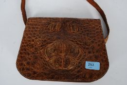 A good 20th century alligator skin ladies handbag / purse.