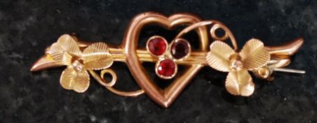 A 9ct gold and ruby paste stone ladies d