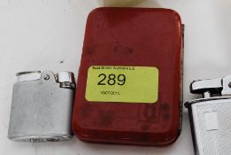 A collection of vintage and 20th century cigarette lighters to include onyx, Ronson,