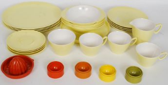 A retro lot to consist of a small quantity of Gaydon melamine pic nic / tea ware pieces along with