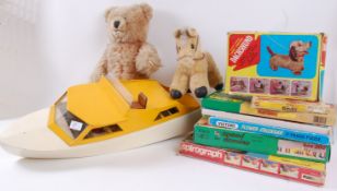 TOYS & GAMES; A mixed lot of toys and games to include 6x board games ( Spirograph,