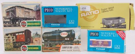 RAILWAY MODEL KITS; A collection of 6x vintage boxed railway trainset model kits, including Ratio,
