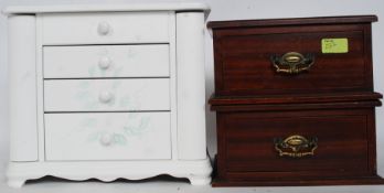 A 20th century ladies jewellery box in m