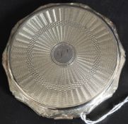A fabulous 20th century hallmarked silver Kigu ladies circular powder compact.