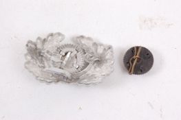 THIRD REICH GERMAN WWII BADGE INSIGNIA AND WREATH ON OAK LEAVES WITH COCKADE,