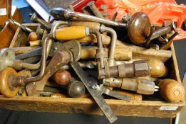 An extensive tray of cabinet makers woodworking tools to include planes, files, drills, drill bits,