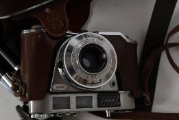 A collection of vintage camera equipment to include Kodak Pronto LK 35mm Cine Emig Super * etc