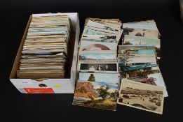 POSTCARDS; A collection of approx 600 assorted postcards, many early, of mixed topics.