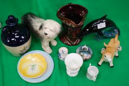 A collection of porcelain to include a d