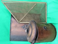 A collection of brass items to include a