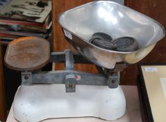 A set of vintage weighing scales with we